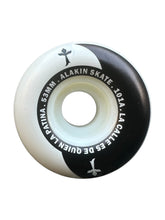 Cargar imagen en el visor de la galería, Llantas Alakin Blanco y Negro 53MM