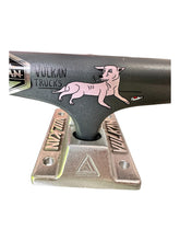 Cargar imagen en el visor de la galería, Trucks Vulkan Xoloitzcuintle