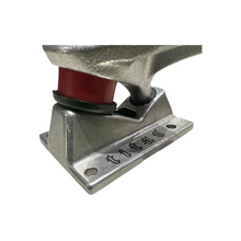 Cargar imagen en el visor de la galería, Trucks Titan