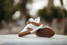 Cargar imagen en el visor de la galería, Husky Blanco Camel