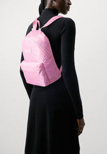 Cargar imagen en el visor de la galería, MOCHILA PUMA MODELO OSFA