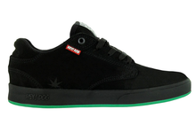 Cargar imagen en el visor de la galería, BULL DOG RASTA