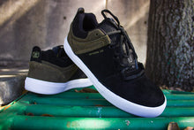 Cargar imagen en el visor de la galería, REVUELTA Negro/Olivo