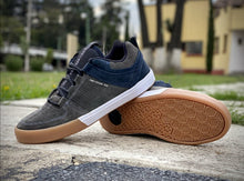 Cargar imagen en el visor de la galería, REVUELTA PETROLEO OXFORD