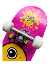 Cargar imagen en el visor de la galería, Patineta Triple Monstro
