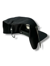 Cargar imagen en el visor de la galería, Gorra DC SnapBack
