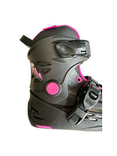 Cargar imagen en el visor de la galería, Patines En Linea Semi Profesional BKB
