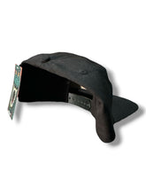 Cargar imagen en el visor de la galería, Gorra Santa Cruz Godzila SnapBack
