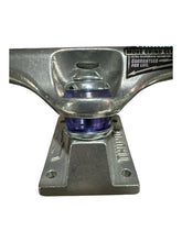 Cargar imagen en el visor de la galería, Trucks Thunder

