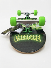 Cargar imagen en el visor de la galería, Patineta Creature
