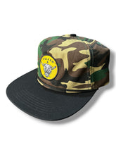 Cargar imagen en el visor de la galería, Gorra Vulkan Camo
