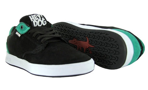 BULL DOG NEGRO AQUA