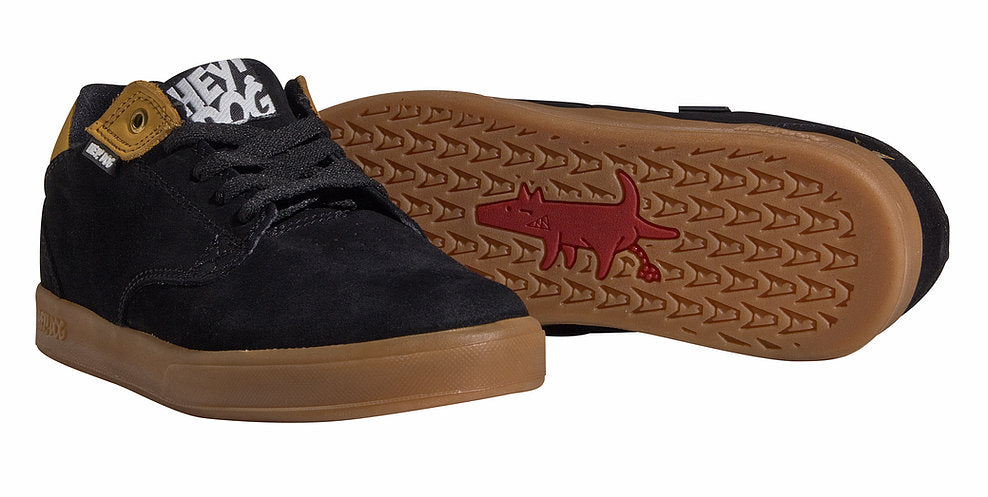 BULL DOG SOLID NEGRO GUM