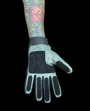 Cargar imagen en el visor de la galería, GUANTES PARA LONG
