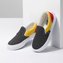 Cargar imagen en el visor de la galería, CLASSIC SLIP-ON
